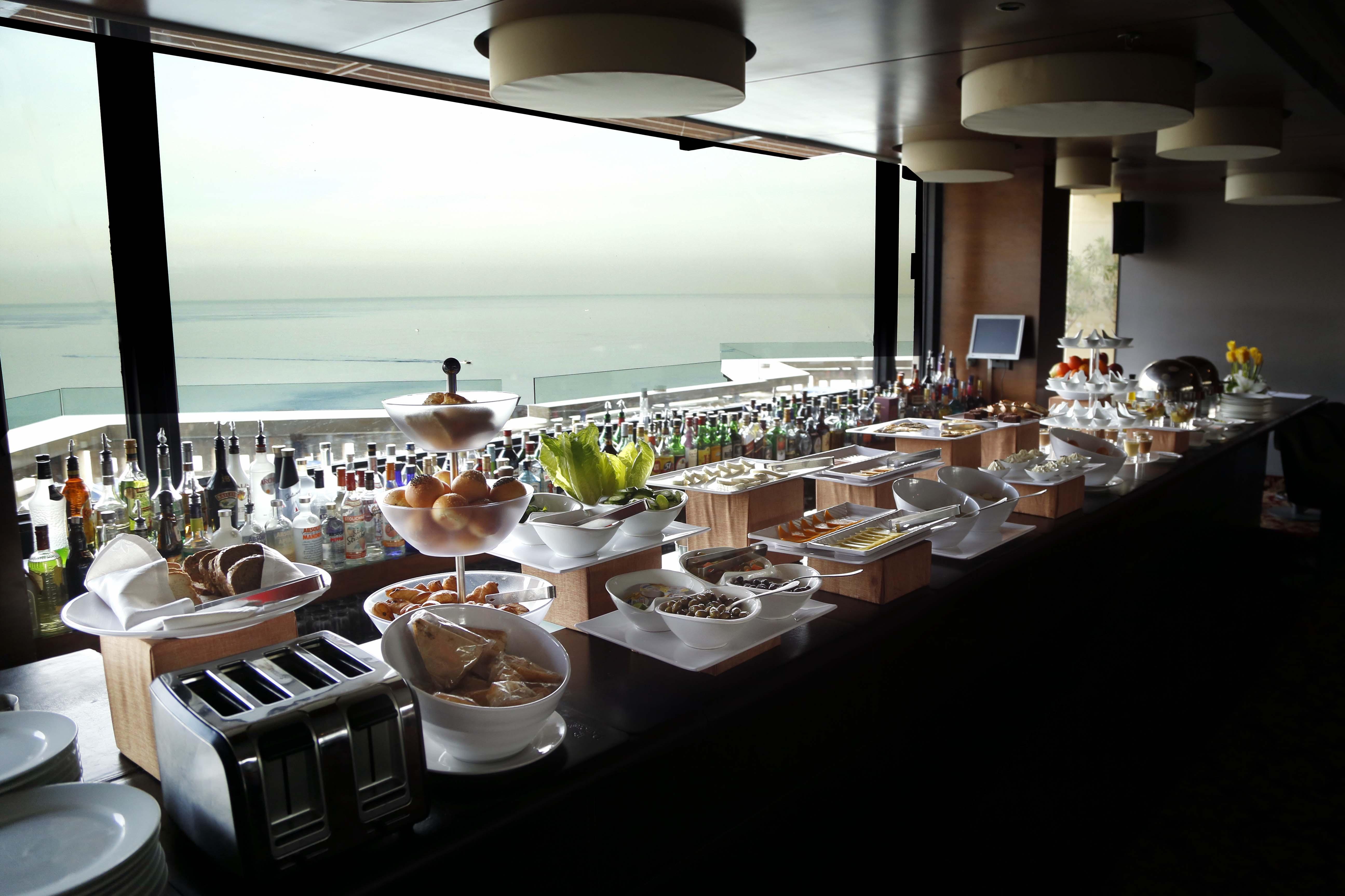 Bayview Hotel Beirut Esterno foto