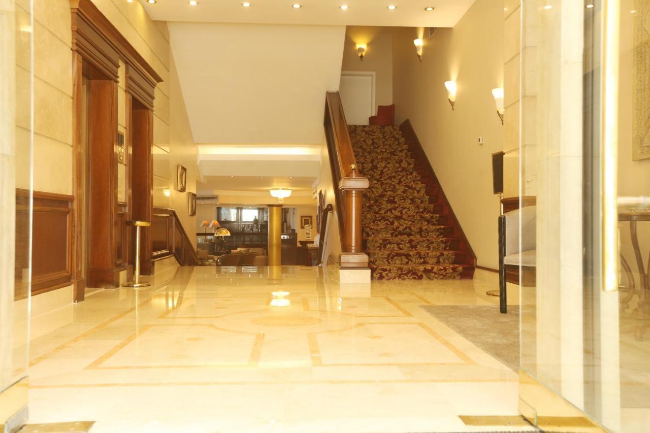 Bayview Hotel Beirut Esterno foto