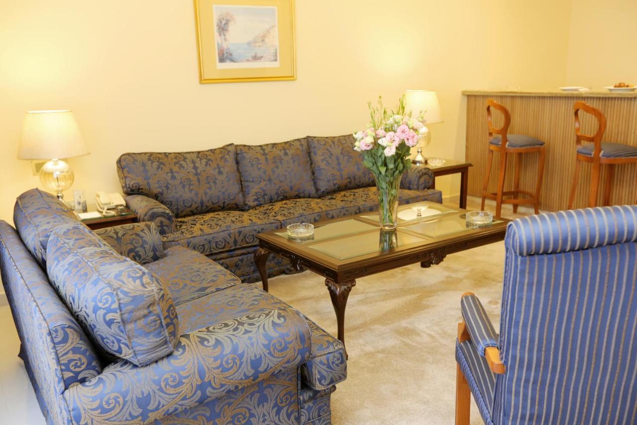 Bayview Hotel Beirut Esterno foto