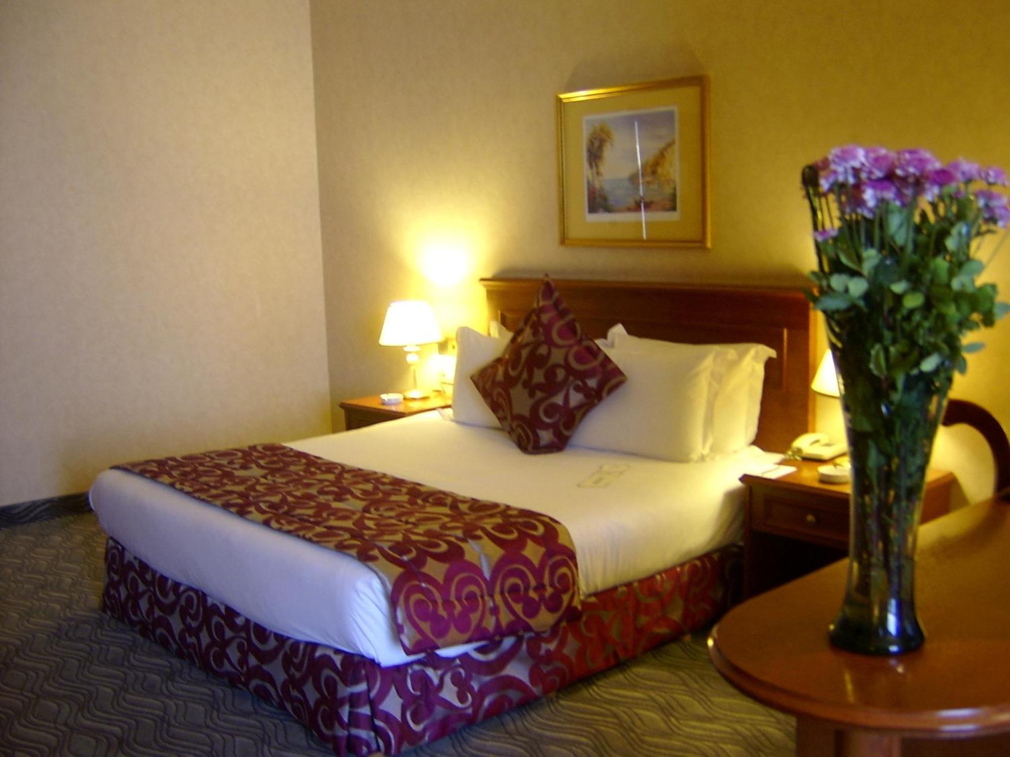 Bayview Hotel Beirut Esterno foto
